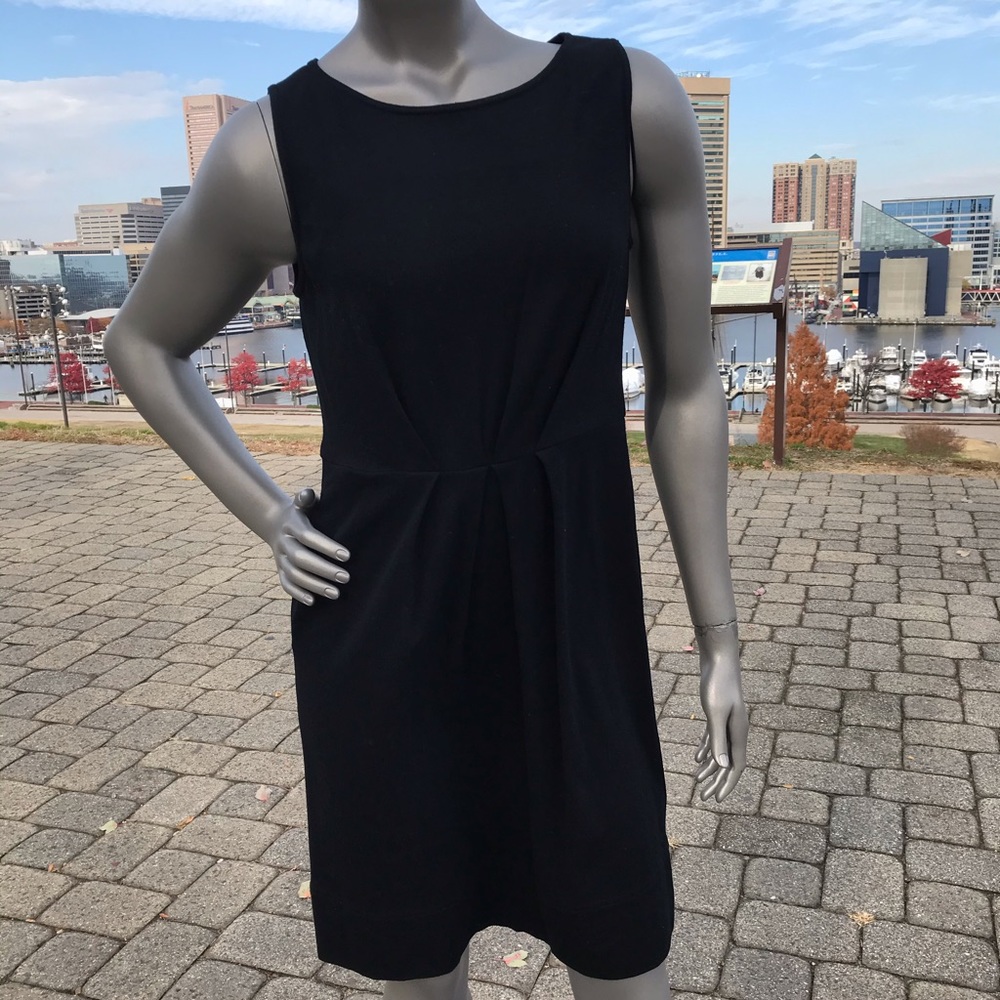 Martin and Osa size 10 dress